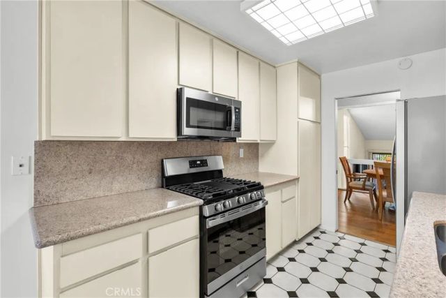 6249 Randi Avenue, Woodland Hills, CA 91367
