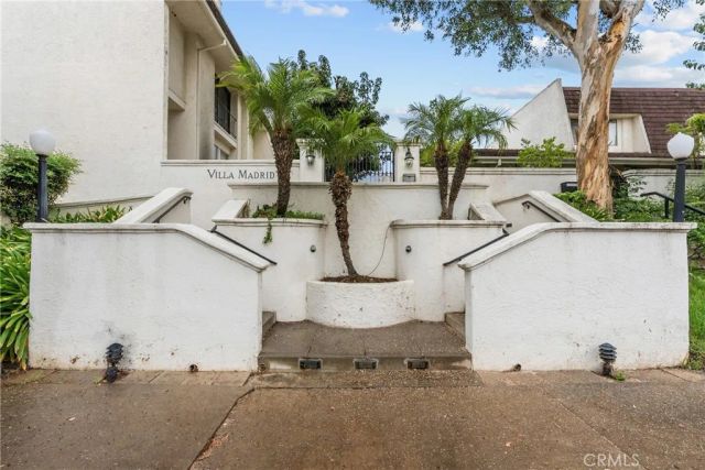 6249 Randi Avenue, Woodland Hills, CA 91367
