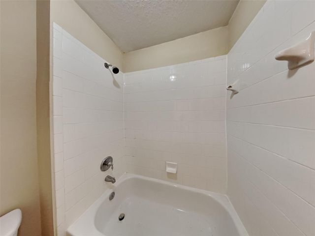 3203 Farrel Hill Street, Fresno, TX 77545