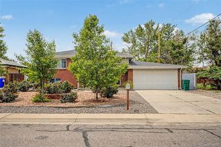 933 Newcombe Street, Lakewood, CO 80215