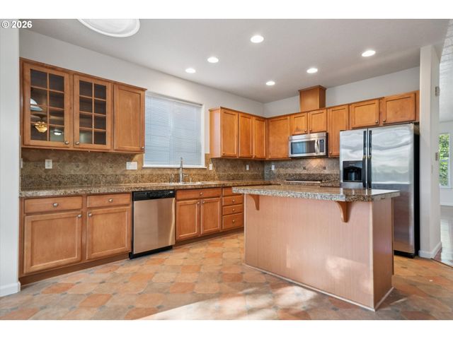3780 Se BELLE OAK Ave, Hillsboro, OR 97123