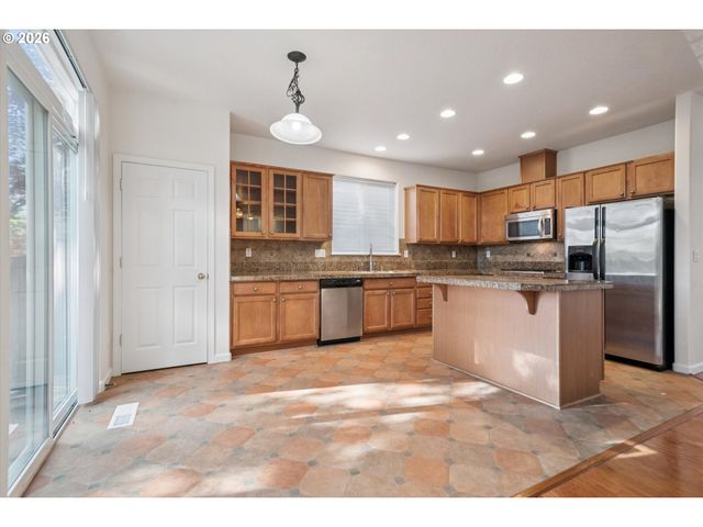 3780 Se BELLE OAK Ave, Hillsboro, OR 97123