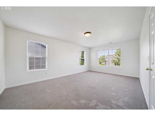 3780 Se BELLE OAK Ave, Hillsboro, OR 97123