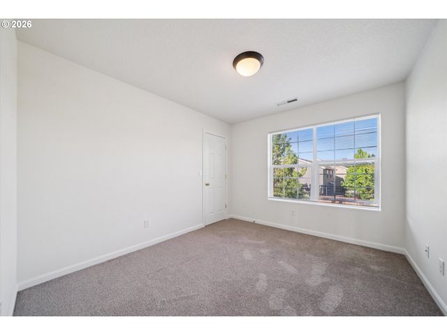 3780 Se BELLE OAK Ave, Hillsboro, OR 97123