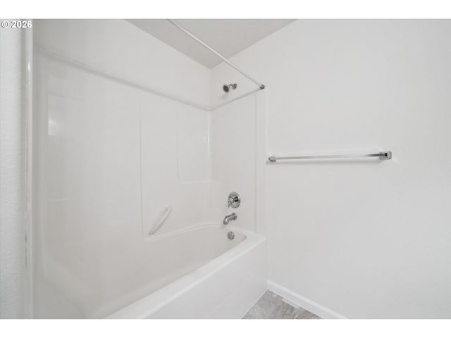 3780 Se BELLE OAK Ave, Hillsboro, OR 97123