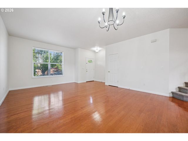 3780 Se BELLE OAK Ave, Hillsboro, OR 97123