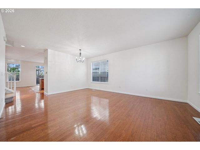 3780 Se BELLE OAK Ave, Hillsboro, OR 97123