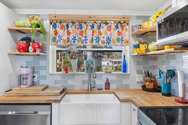 1172 EDGEMERE PLACE, Englewood, FL 34224