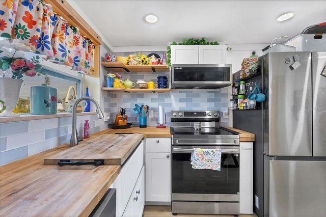 1172 EDGEMERE PLACE, Englewood, FL 34224