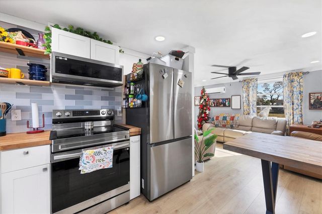 1172 EDGEMERE PLACE, Englewood, FL 34224