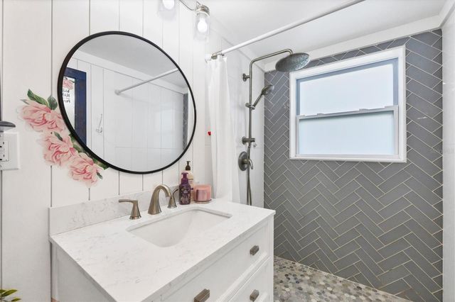 1172 EDGEMERE PLACE, Englewood, FL 34224