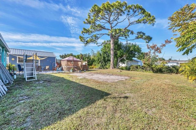 1172 EDGEMERE PLACE, Englewood, FL 34224