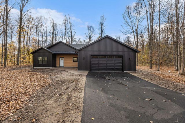 2750 Crimson King Drive, Inland Twp, MI 49643