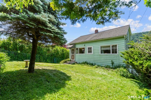 9 Lavelle Avenue, New Fairfield, CT 06812