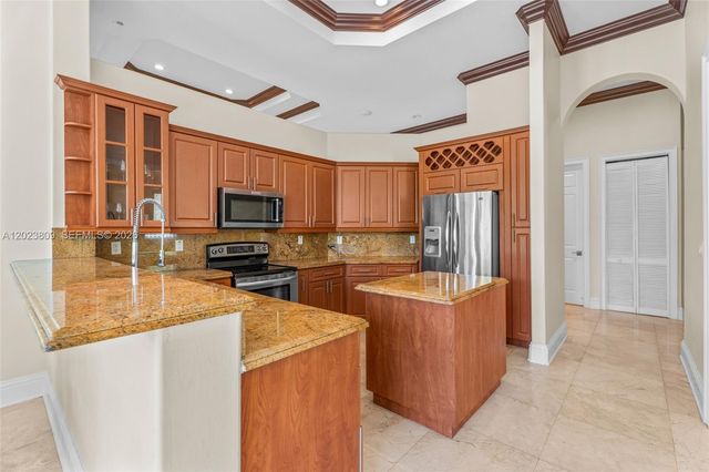 2665 NW 100th Ave, Doral, FL 33172