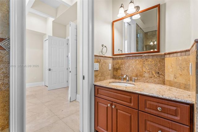 2665 NW 100th Ave, Doral, FL 33172