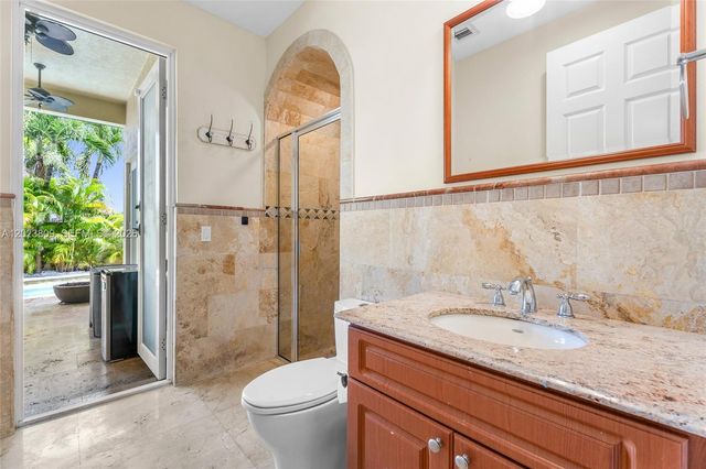 2665 NW 100th Ave, Doral, FL 33172
