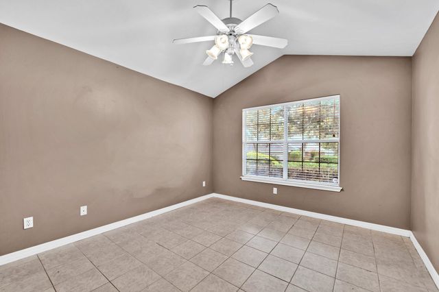 4339 Hidden Lakes Drive, Niceville, FL 32578