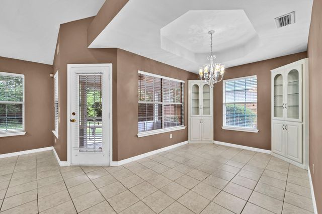 4339 Hidden Lakes Drive, Niceville, FL 32578