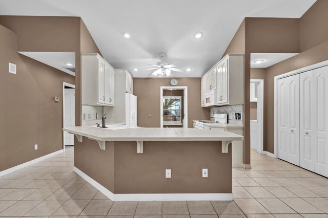 4339 Hidden Lakes Drive, Niceville, FL 32578