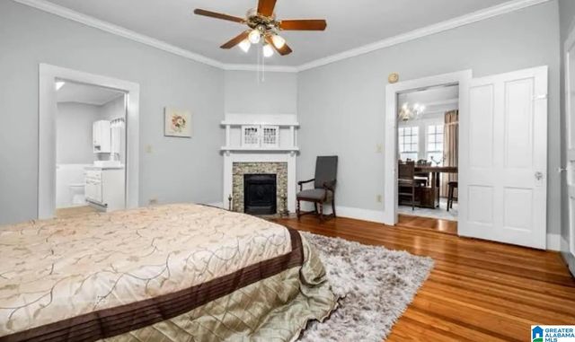 208 COLLEGE STREET E, Columbiana, AL 35051