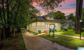 208 COLLEGE STREET E, Columbiana, AL 35051