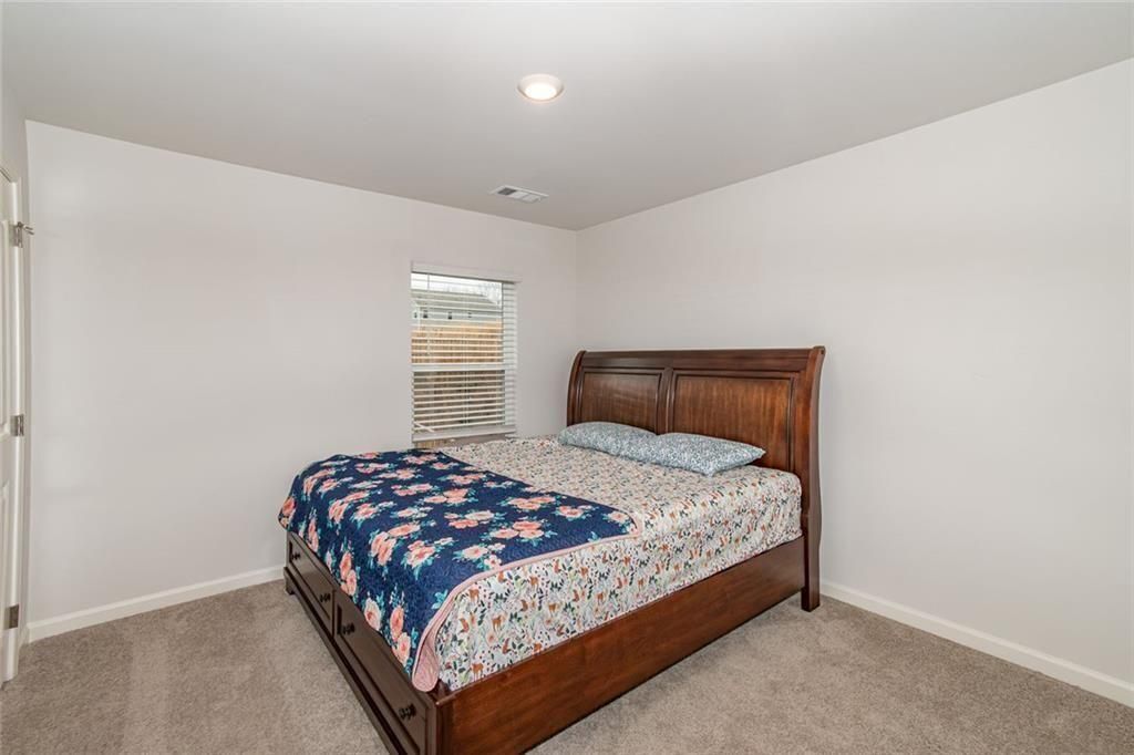 Image 26 of property listing at 4775 Burningbush Way, Cumming, GA 30040