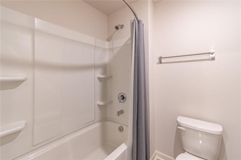 Image 33 of property listing at 4775 Burningbush Way, Cumming, GA 30040