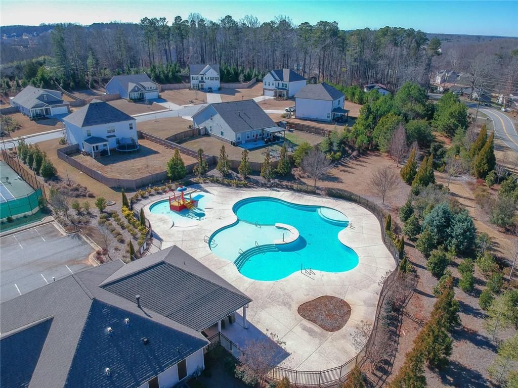 Image 43 of property listing at 4775 Burningbush Way, Cumming, GA 30040