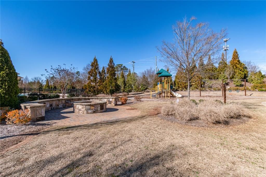 Image 50 of property listing at 4775 Burningbush Way, Cumming, GA 30040