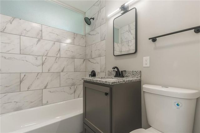 619 E 109th Street, Kansas City, MO 64131