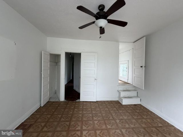 2206 LYNDHURST AVE, Baltimore, MD 21216