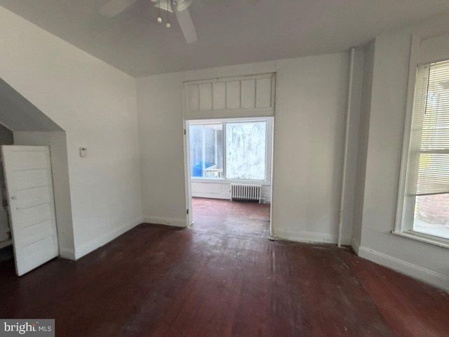 2206 LYNDHURST AVE, Baltimore, MD 21216