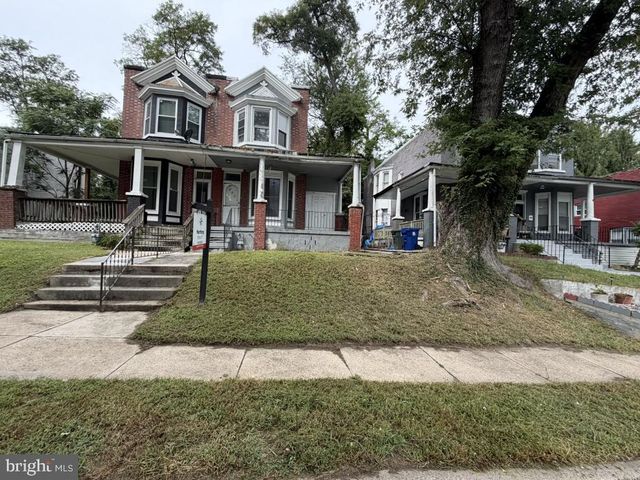 2206 LYNDHURST AVE, Baltimore, MD 21216