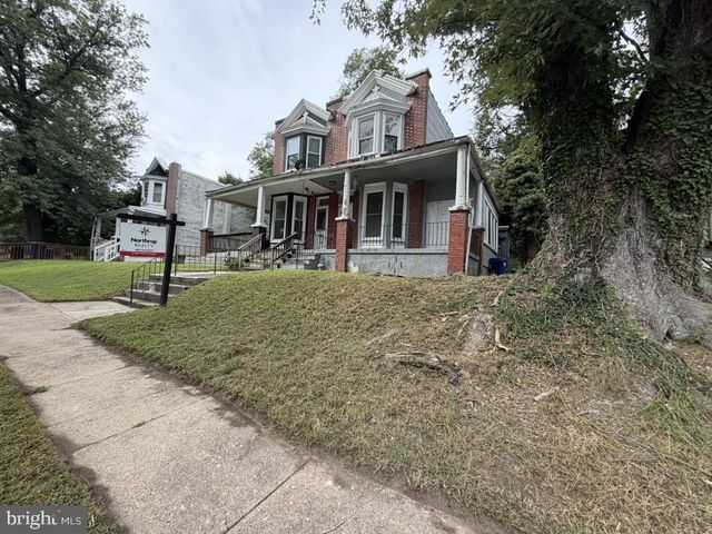2206 LYNDHURST AVE, Baltimore, MD 21216