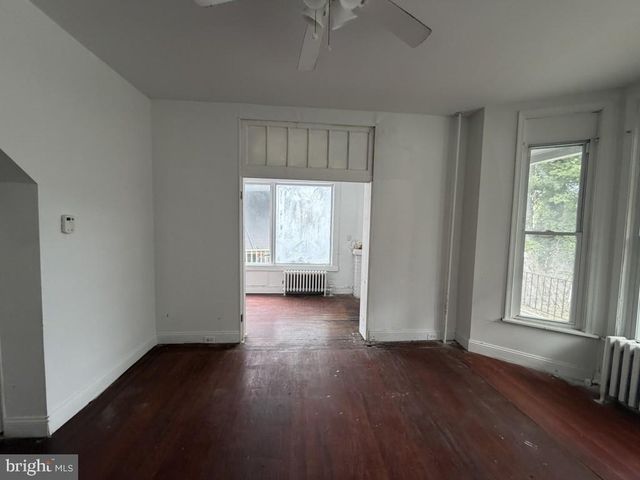 2206 LYNDHURST AVE, Baltimore, MD 21216
