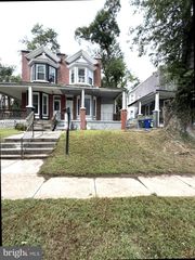 2206 LYNDHURST AVE, Baltimore, MD 21216
