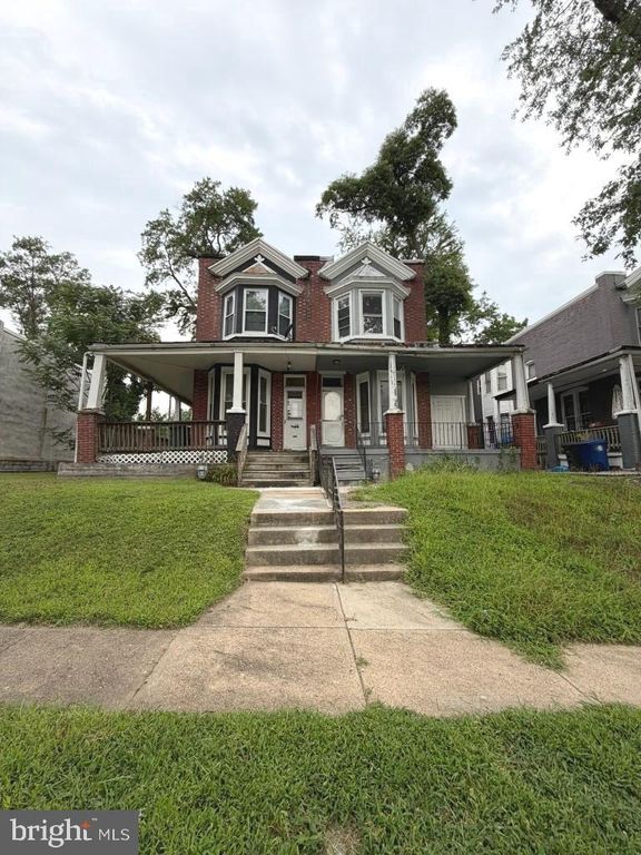 2206 LYNDHURST AVE, Baltimore, MD 21216