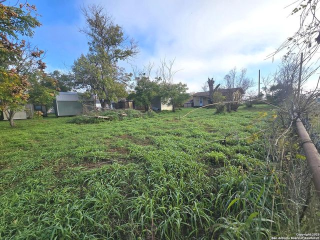 19939 CARUTHERS, Somerset, TX 78069