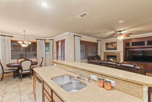 9116 Perimeter Street, Denton, TX 76207