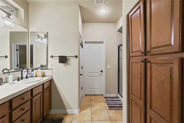 9116 Perimeter Street, Denton, TX 76207