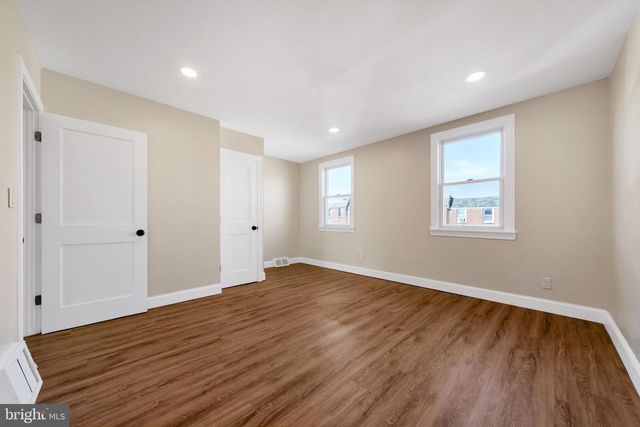 219 STEARLY, Philadelphia, PA 19111