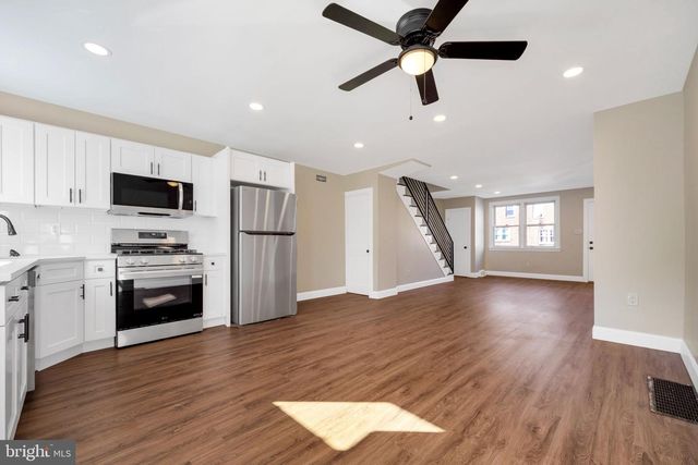 219 STEARLY, Philadelphia, PA 19111