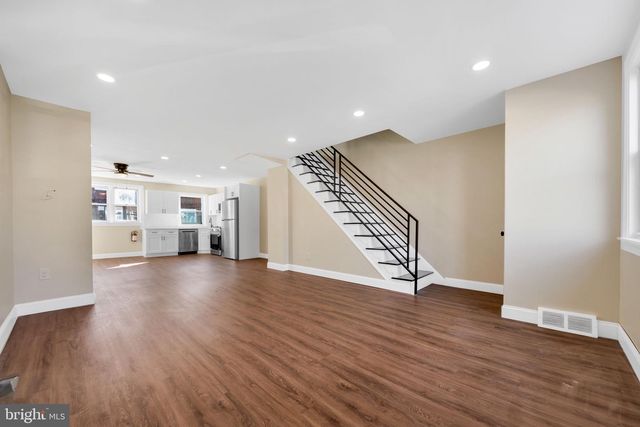 219 STEARLY, Philadelphia, PA 19111