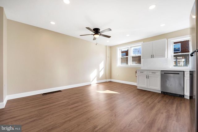 219 STEARLY, Philadelphia, PA 19111