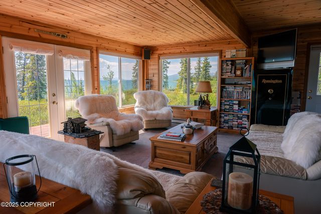 L14 B5 Keyes Point, Remote, AK 99653