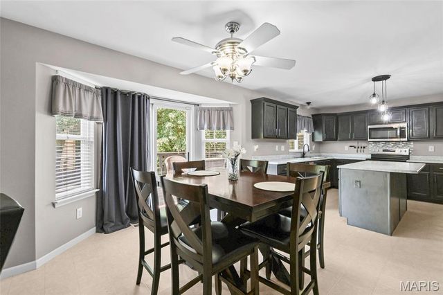 756 Shadow Pine Drive, Fenton, MO 63026