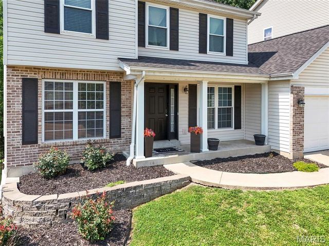 756 Shadow Pine Drive, Fenton, MO 63026