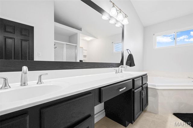 756 Shadow Pine Drive, Fenton, MO 63026