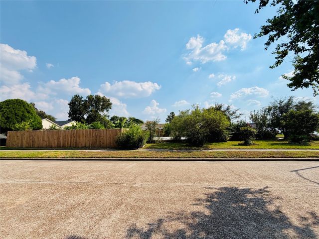 14234 Timberhaven Drive, Hockley, TX 77066